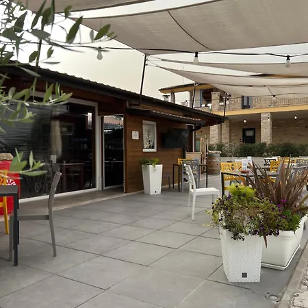 Ll Crinale Village * Colli del Tronto