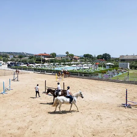 בית חווה Ll Crinale Village
